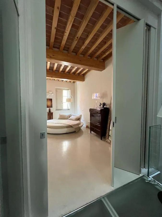 Homestay Luxury Tower House By Arno River In Pisa Italy